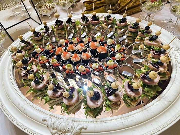 Latvijas Piļu un muižu asociācija svin 25 gadu jubileju Mālpils muižā 380918