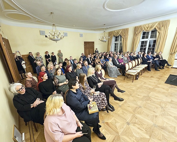 Latvijas Piļu un muižu asociācija svin 25 gadu jubileju Mālpils muižā 380899