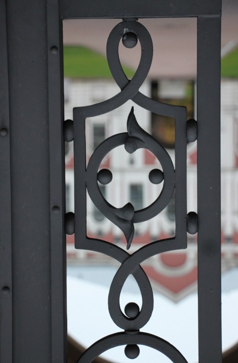 Apceļojam Latviju ar 486 zirgspēku jaudīgo « Xpeng G6 » - Jelgavas pils. Sadarbībā ar Autobrava 380933