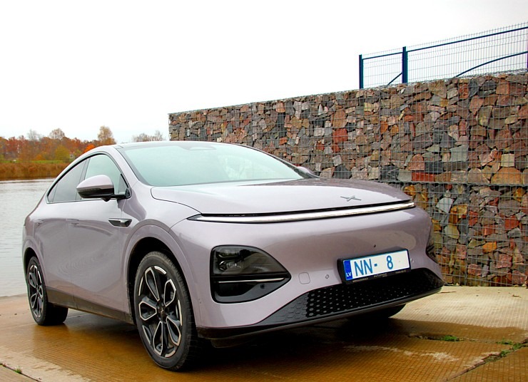 Apceļojam Latviju ar 486 zirgspēku jaudīgo « Xpeng G6 » no auto centra «Autobrava» 381023