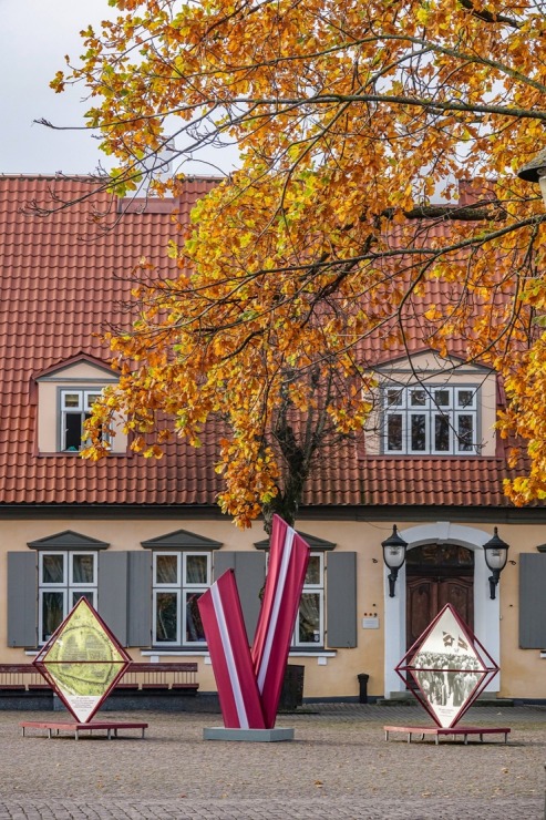 Ventspils patriotiskās noskaņās gaida svētkus 381089