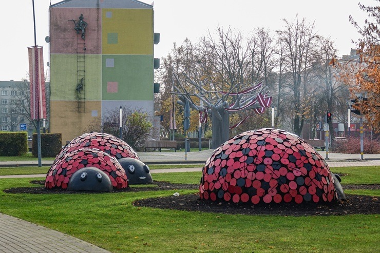 Ventspils patriotiskās noskaņās gaida svētkus 381078