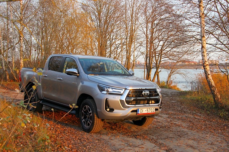 Toyota Hilux ir izcils piedzīvojumu auto, ko piedāvā «SIXT Latvija» no 53 eiro dienā 381146