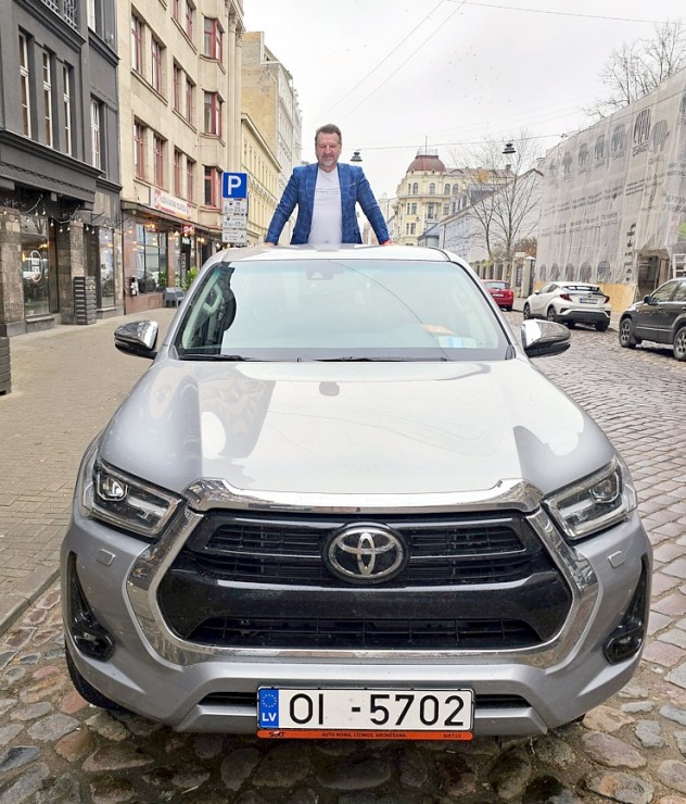 Toyota Hilux ir izcils piedzīvojumu auto, ko piedāvā «SIXT Latvija» no 53 eiro dienā 381147