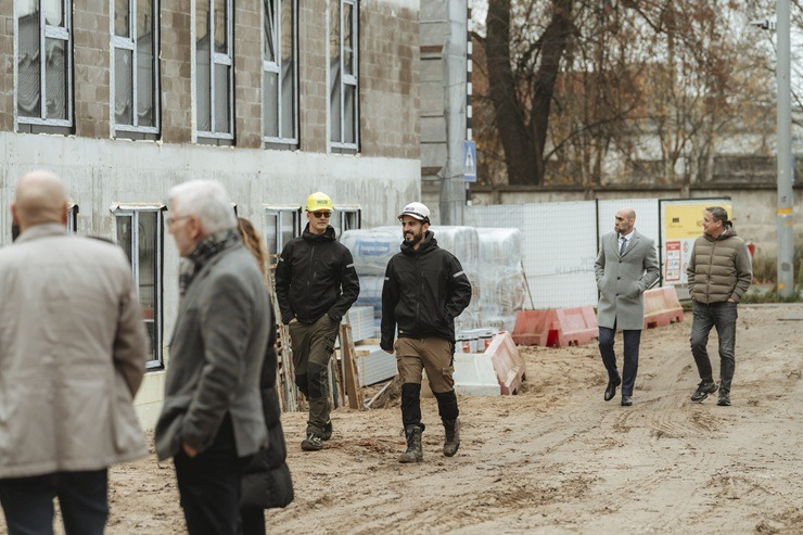 Spāru svētki nosvinēti. Pārdaugavā top jauna studentu viesnīca 381187