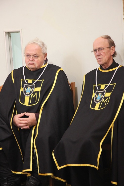 Katoļu kardināls Jānis Pujats kopā ar kristiešiem svin savu 95. dzimšanas dienu 381396