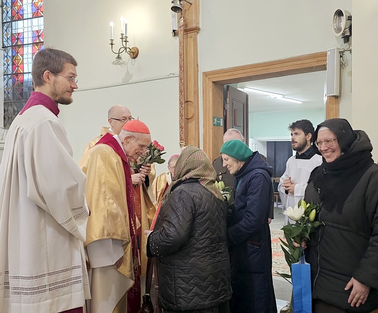 Katoļu kardināls Jānis Pujats kopā ar kristiešiem svin savu 95. dzimšanas dienu 381429