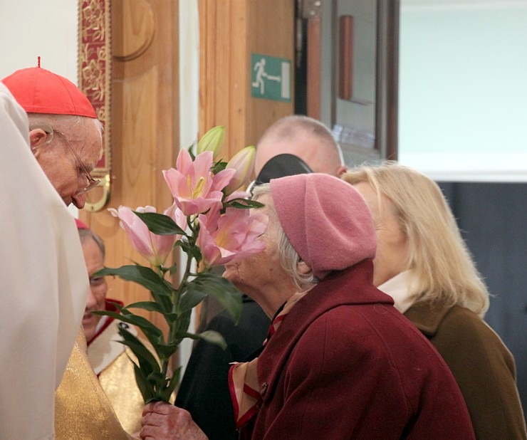 Katoļu kardināls Jānis Pujats kopā ar kristiešiem svin savu 95. dzimšanas dienu 381430