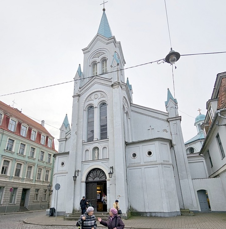 Katoļu kardināls Jānis Pujats kopā ar kristiešiem svin savu 95. dzimšanas dienu 381441