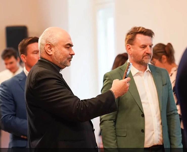 Katoļu kardināls Jānis Pujats kopā ar kristiešiem svin savu 95. dzimšanas dienu 381448