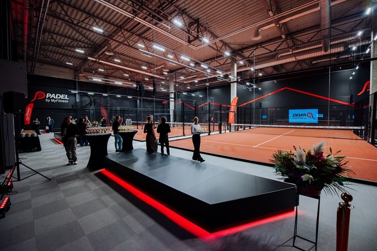 «MyFitness Sāga» sporta klubā atklāj trīs jaunus Padel kortus. Foto: MyFitness.lv 381658