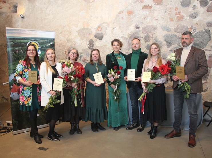 Zemgales Tūrisma asociācija satiekas Dobeles pilī un sveic gada labākos tūrisma objektus un uzņēmējus 381754