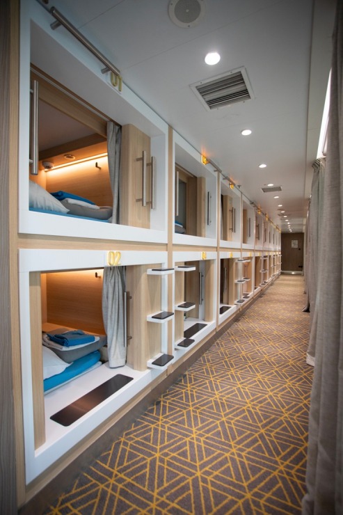 Kapsulu viesnīca tagad arī uz prāmja 381803