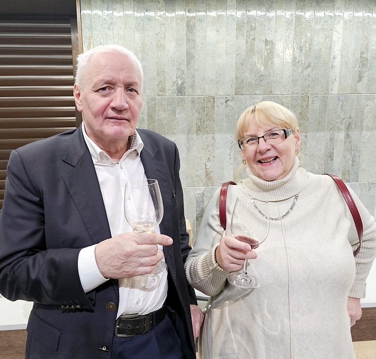 Vecrīgas viesnīcā «Pullman Riga Old Town» notiek «Latvijas augļu - ogu un vīnogu vīnu skate 2025» 381844