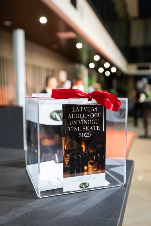 Noskaidro labākos no labākajiem Latvijas augļu - ogu vīnus 381879