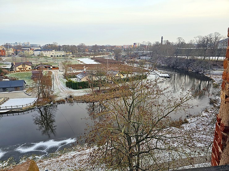 Sadarbībā ar auto nomu «Europcar Latvija» iepazīstam Dobeles pili 381927