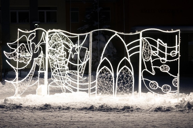 Ogres novadā iemirdzas Ziemassvētku rotājumi un svētku egles 382272