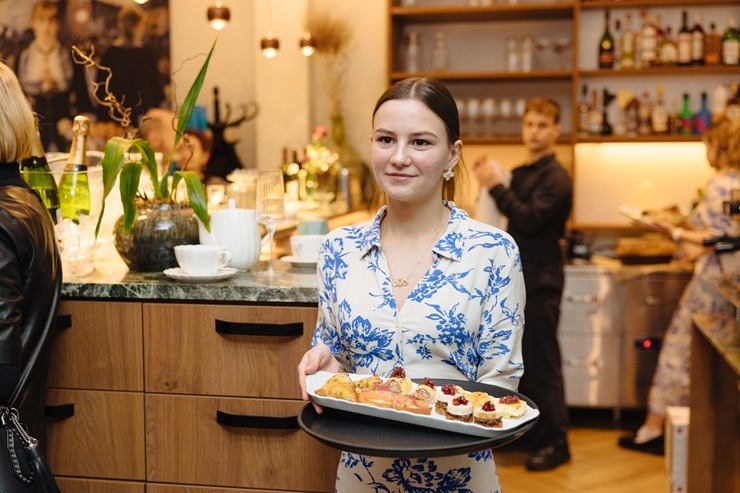 Rīgā atvēries latviešu mājas garšas restorāns «Mama Bistro Riga» mūsdienīgā versijā. Foto: mbistro.lv 382561