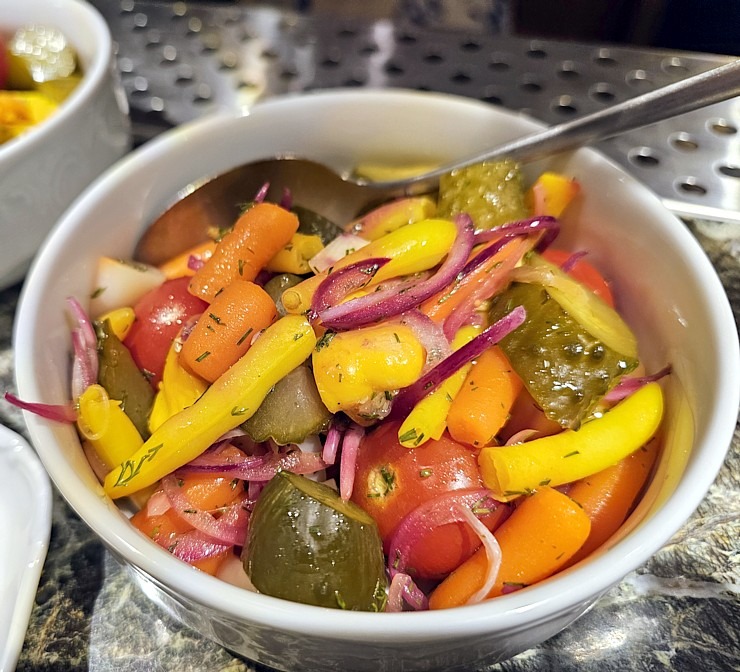 Uz Blaumaņa ielas Rīgā ir atvēries jauns restorāns «Mama Bistro Riga» 382658