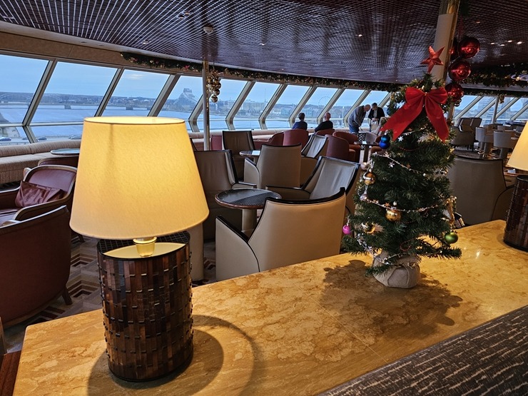 Kruīza kuģis «Borealis» no «Fred.Olsen Cruise Lines» flotes pirmo reizi ienāk Rīgas ostā 383012