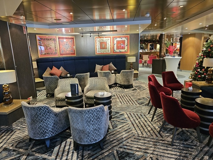 Kruīza kuģis «Borealis» no «Fred.Olsen Cruise Lines» flotes pirmo reizi ienāk Rīgas ostā 383032