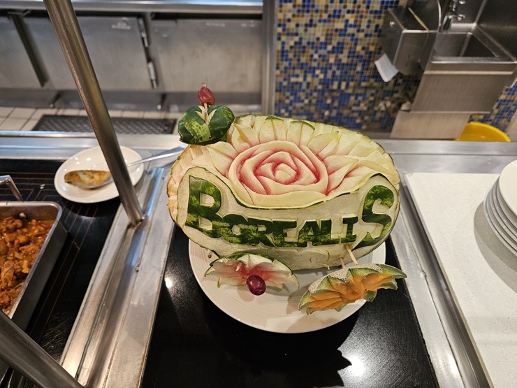 Kruīza kuģis «Borealis» no «Fred.Olsen Cruise Lines» flotes pirmo reizi ienāk Rīgas ostā 383050
