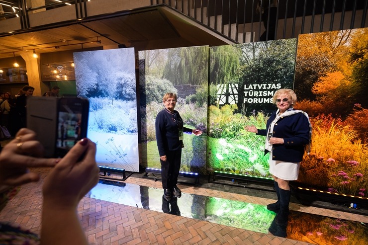 «Latvijas Tūrisma Forums 2025» ir izcila profesionālo kontaktu vieta. Foto: Reinis Oliņš 383132