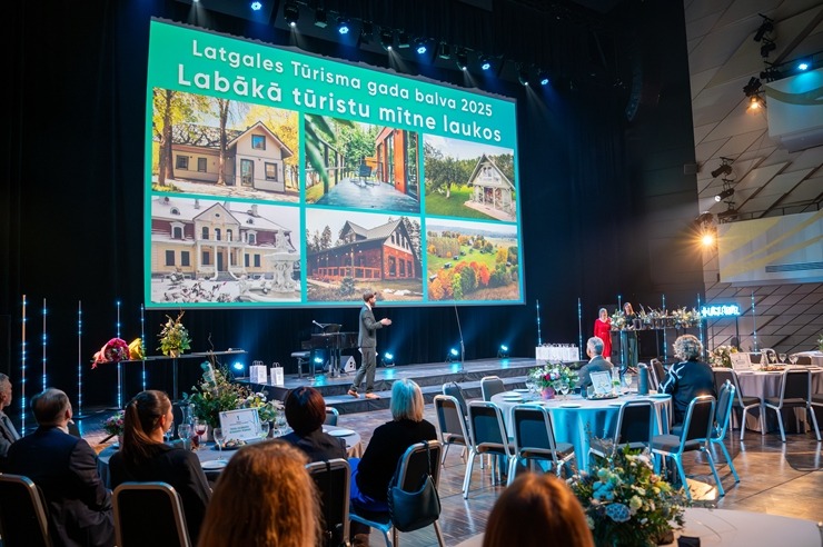 Latgales Tūrisma asociācija jau desmito gadu organizē «Latgales Tūrisma gada balvu» pasniegšanu. Foto: Latgale.Travel 383325