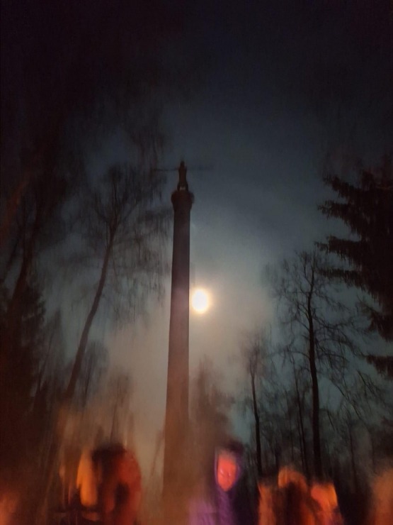 Krāslavas novads: Neliels fotoieskats skulptūru parkā «Pudža sala», kas atrodas Geraņimovas Ilzas ezera pussalas krastā 384178