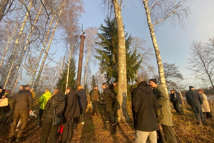 Krāslavas novads: Neliels fotoieskats skulptūru parkā «Pudža sala», kas atrodas Geraņimovas Ilzas ezera pussalas krastā 384166