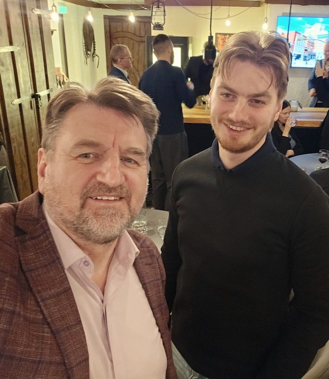 Rīgā izbaudām 5 kārtu vakariņas un prāta spēli «Lamberta Grill Show» restorānā 384551
