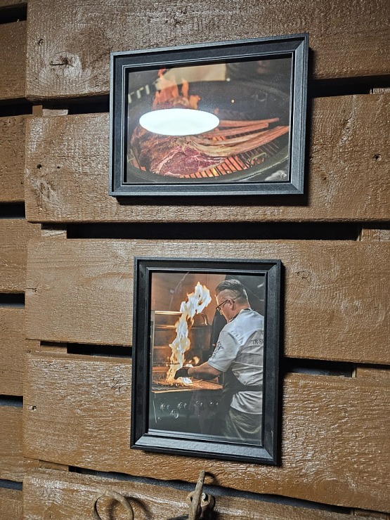 Rīgā izbaudām 5 kārtu vakariņas un prāta spēli «Lamberta Grill Show» restorānā 384556