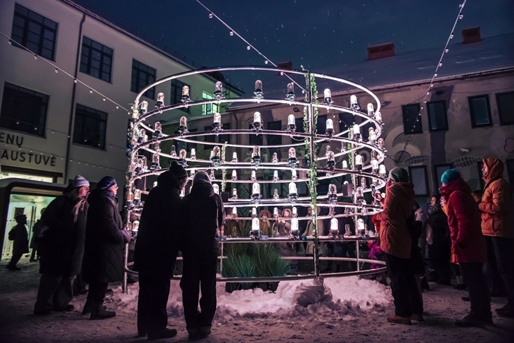 Viļņas gaismas festivāls izceļ pilsētas ziemas pievilcību 384897