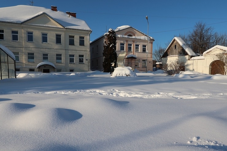 Z/S «Kurmīši» saimnieks Ivars Geiba fiksē sniegotās Krāslavas foto mirkļus 386546