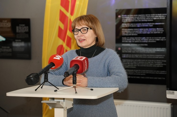 Rīgas Nacionālajā zooloģiskajā dārzā notiek kuprvaļa skeleta ekspozīcijas atklāšana 386622