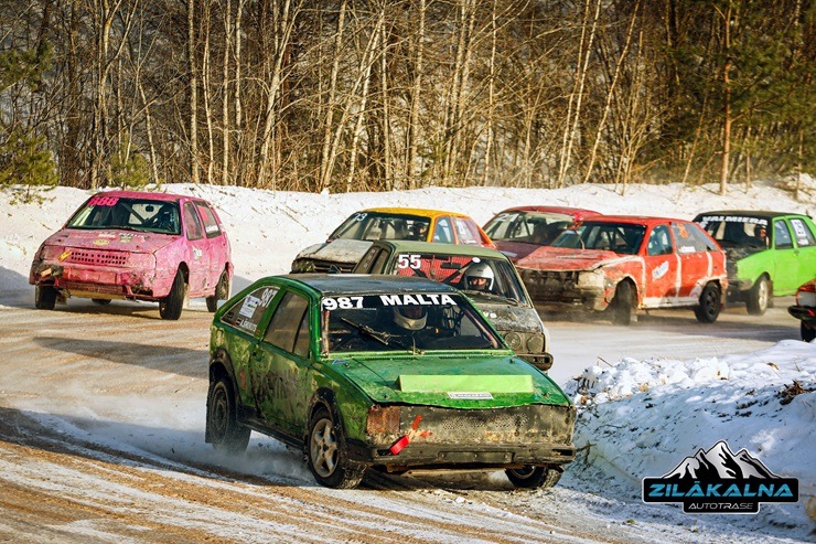 Zilākalna autotrase atgriezusies ar vērienu - Ziemas autokrosa un folkreisa sacensības, kas paliks atmiņā 386922
