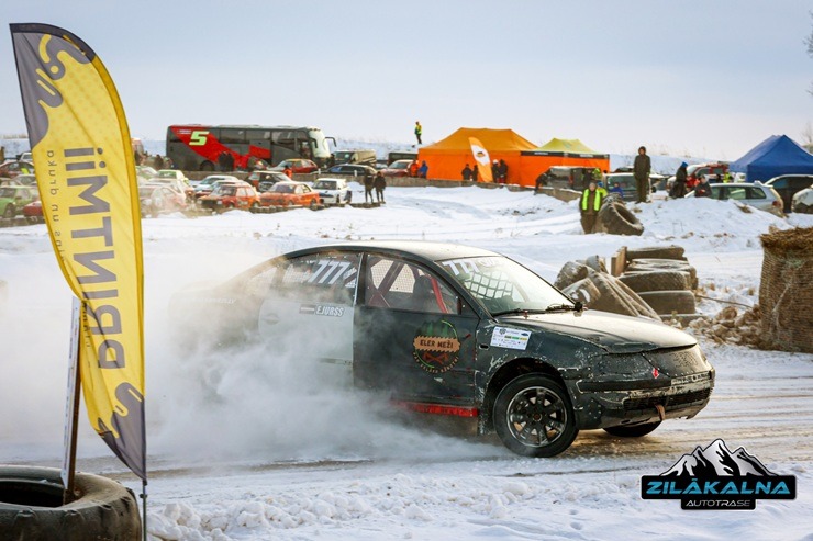 Zilākalna autotrase atgriezusies ar vērienu - Ziemas autokrosa un folkreisa sacensības, kas paliks atmiņā 386915