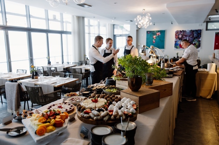 Daži fotomirkļi no Jūrmalas restorāna «36.line Grill Restaurant» jaunā koncepta «After-work brunch» ēdienkartes. Foto:  Inga Bitere 387559