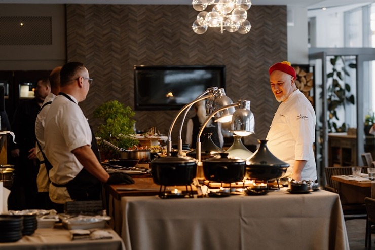 Daži fotomirkļi no Jūrmalas restorāna «36.line Grill Restaurant» jaunā koncepta «After-work brunch» ēdienkartes. Foto:  Inga Bitere 387572