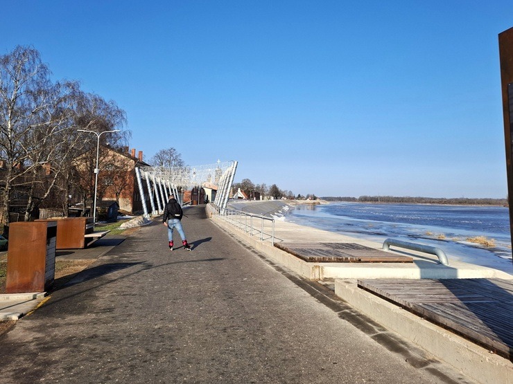 Daugavas aizsargdambis Jēkabpilī - atzinību guvis pilsētas sargs palu laikā 388498