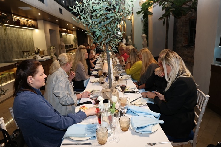 Tūroperators «Coral Travel Latvia» rīko Grieķijas «Roadshow 2026» info vakariņas Latvijas tūrisma firmām Vecrīgas «Pullman Riga Old Town» 388596