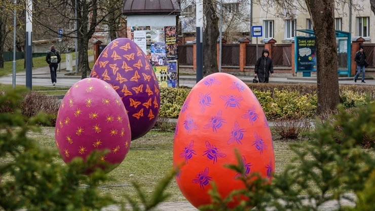 Ventspils tērpjas Lieldienu rotās 388991