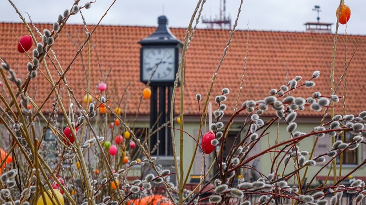 Ventspils tērpjas Lieldienu rotās 388979