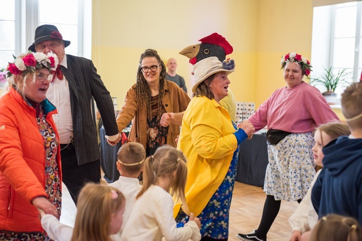Fotoatskats uz Lieldienu svinībām Dienvidkurzemes novada Aizputē 389248