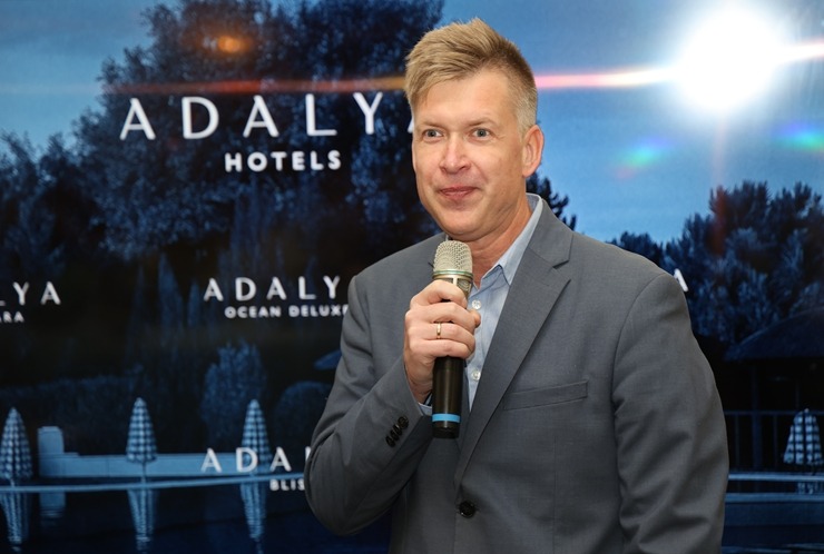Tūroperators «Coral Travel Latvia» rīko iepazīšanās vakariņas ar Turcijas «Adalya Hotels» četrām viesnīcām Vecrīgas viesnīcā «Grand Palace Hotel» 389821