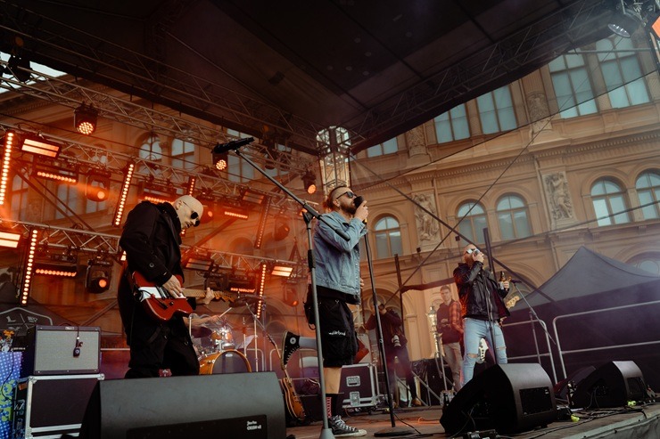 Vecrīgas festivāls pulcē tūkstošus un ieskandina sezonas sākumu 390232