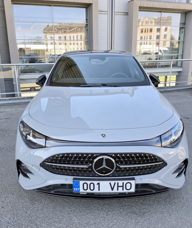 Mercedes-Benz prezentē uz Latvijas ceļiem jaunās paaudzes GLC, GLB un CLA 390340
