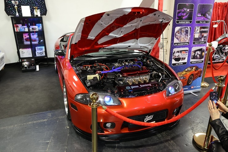 Ķīpsalā pulcējas auto fani uz starptautisko autoindustrijas izstādi 2026 390507
