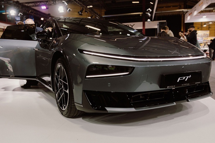 Autoizstādē Ķīpsalā prezentē «XPENG P7+» un MG jaunos modeļus 390569