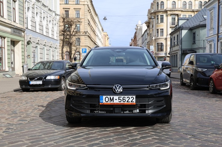Sadarbībā ar auto nomu «SIXT Latvija» apceļojam Rīgu - VW Golf Variant no 24 eiro dienā 390679